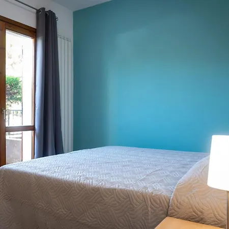 Appartement Lacona Con Giardino
