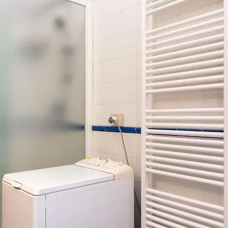Appartement Lacona Con Giardino *